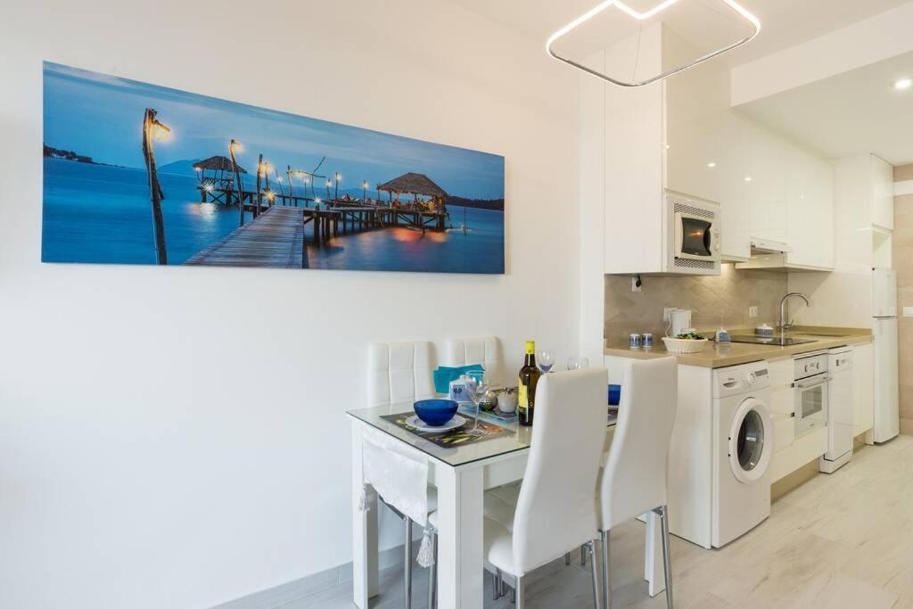 Sol Apartment - C&G Benal Beach Benalmádena Esterno foto